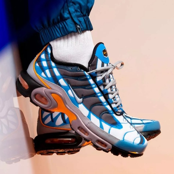 Nike Shoes - Nike air max plus sneakers